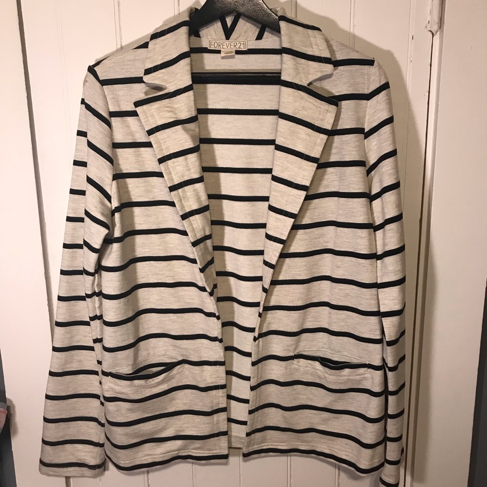 Woman’s Large Casual Strip Cardigan Blazer